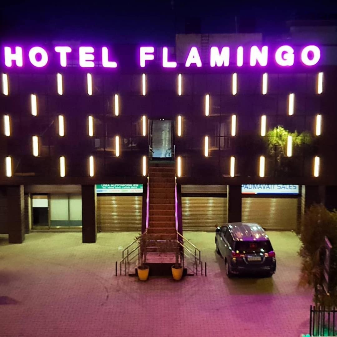 Hotel Flamingo Gandhidham Bagian luar foto